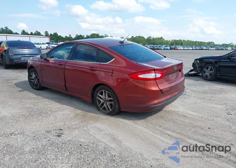 2014 Ford Fusion Se z USA, uszkodzony, nr VIN 3FA6P0H78ER261669